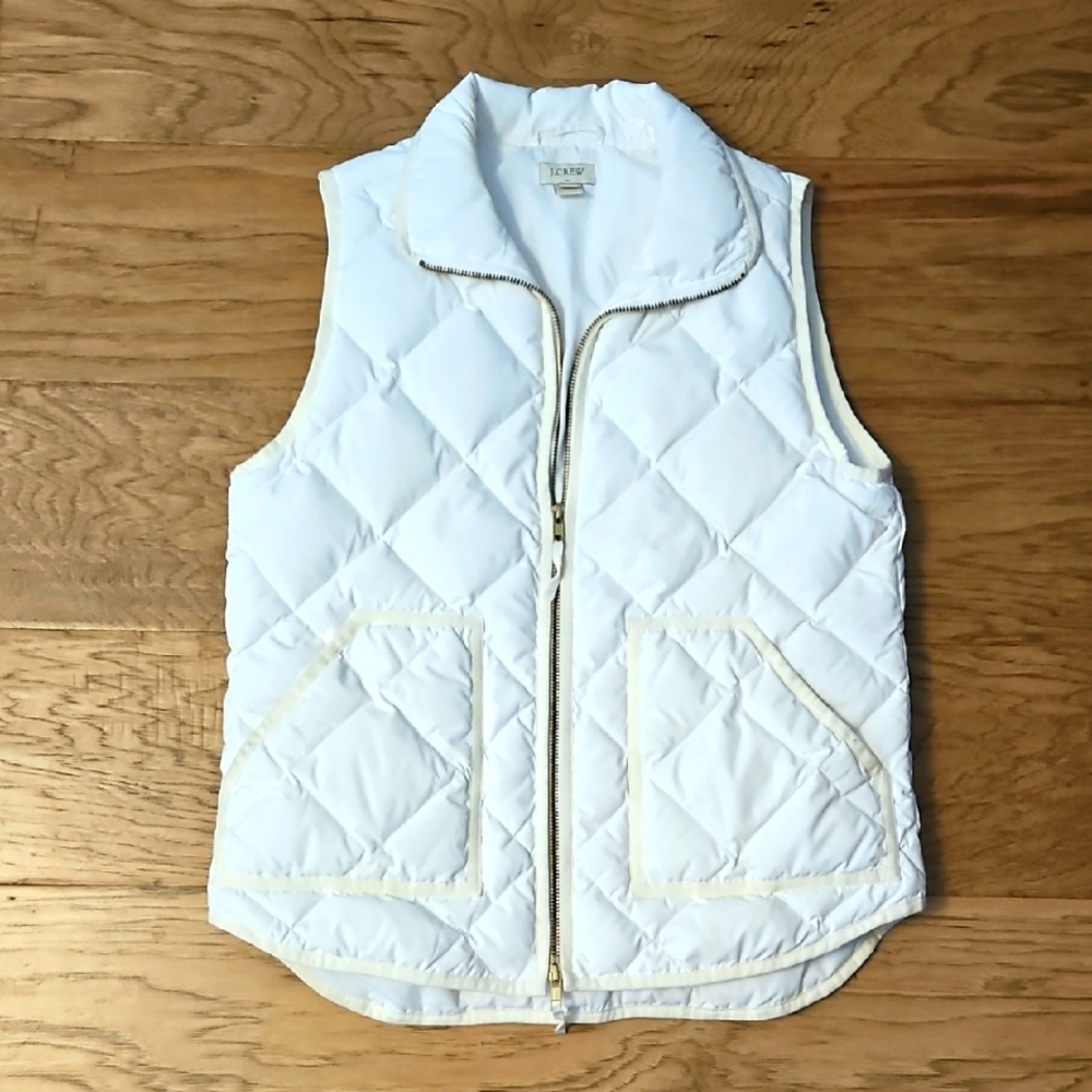 J. Crew White Down Puffer Vest Size Small Gold Zipper Quilted Pockets
